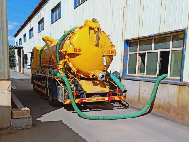 滨江清理化粪池